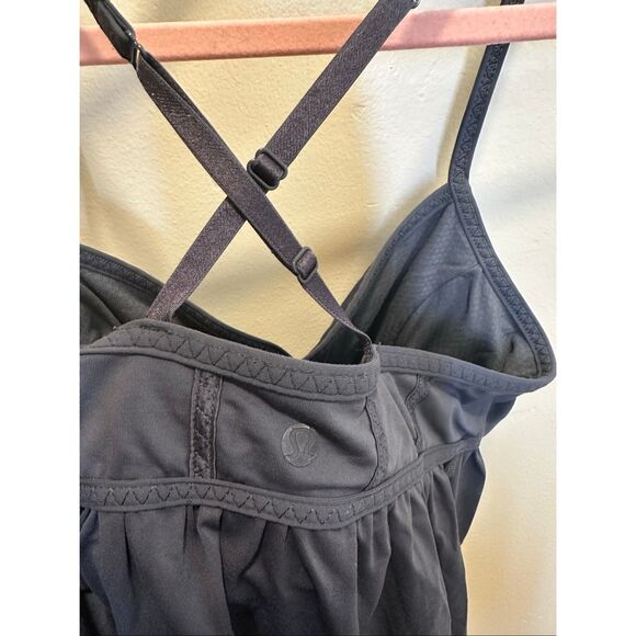 Lululemon Gray Adjustable Dance Tank Size 6 - Picture 4 of 5
